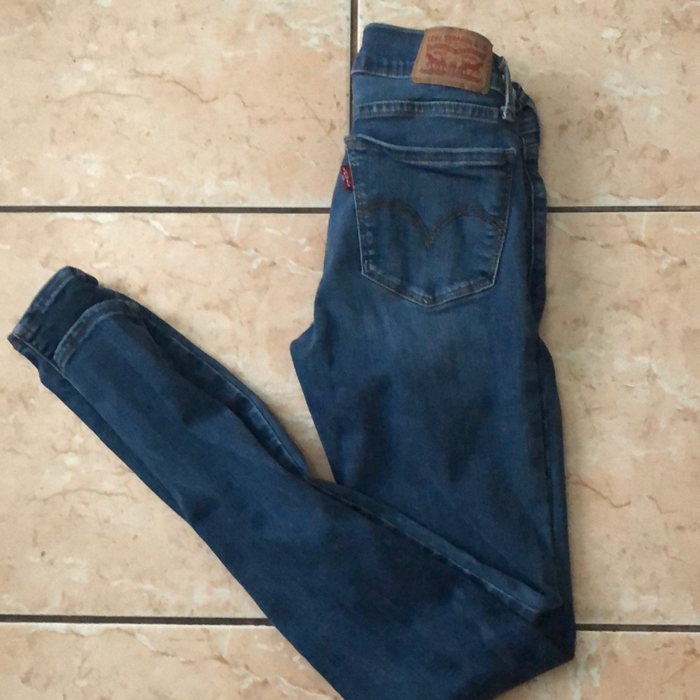 LEVI’S-JEANS